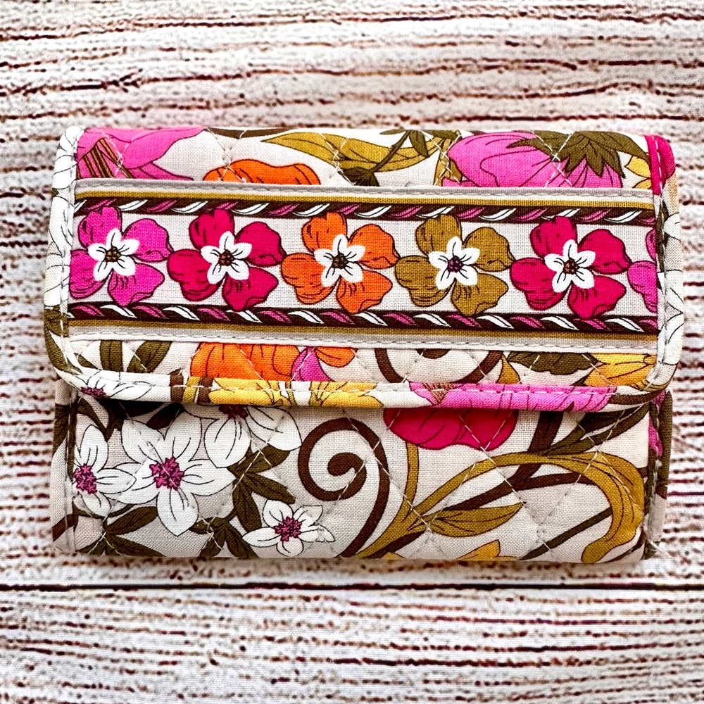 Vera Bradley Tan Pink Floral Interlocking Circles Fabric Wallet